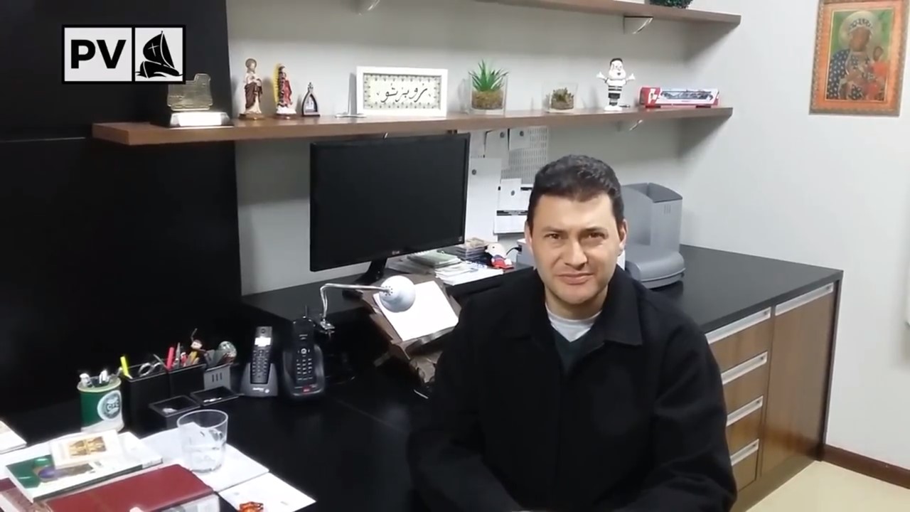 Conversa com o Reitor do Seminário de Filosofia da Arquidiocese de Curitiba (PR)