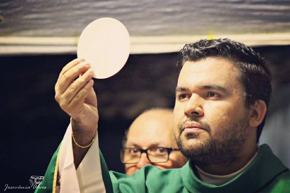 Testemunho – Padre Vagner Alves