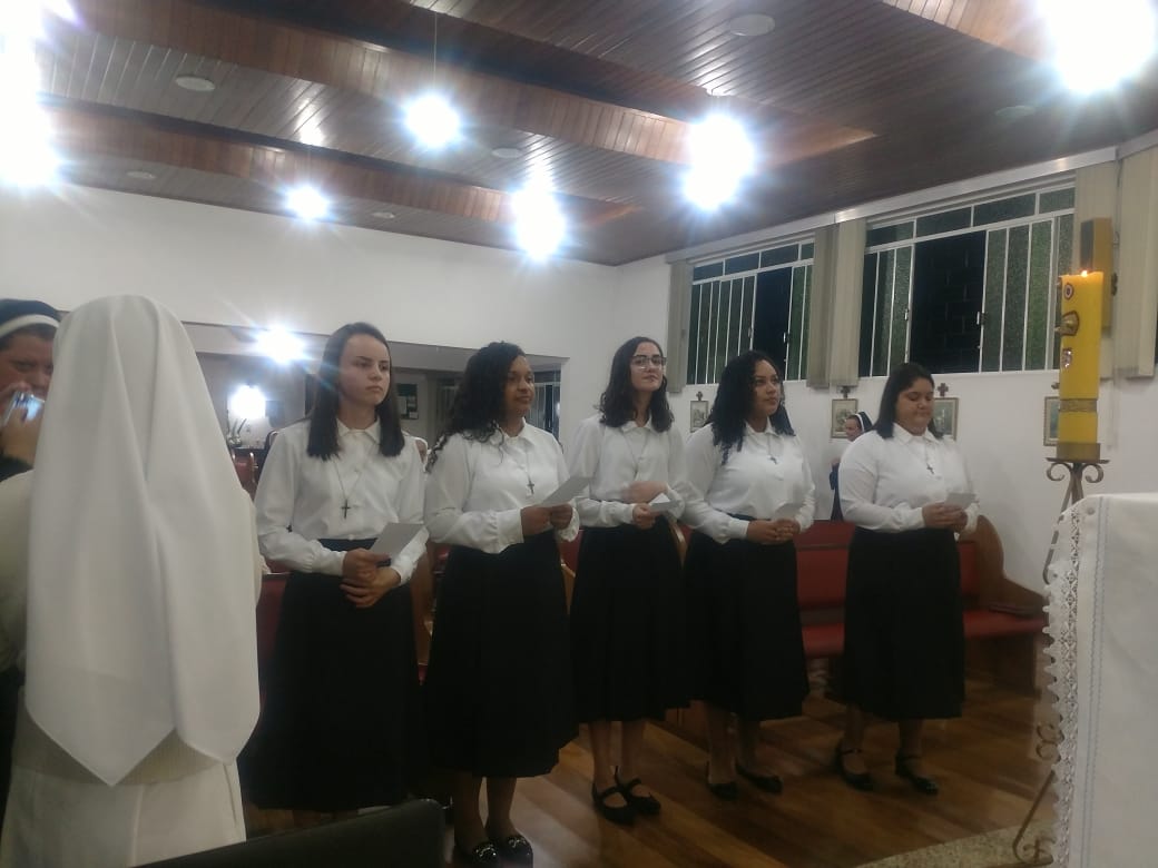 Jovens que se decidiram por Cristo!