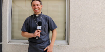 Padre João Francisco Siecklicki [Interpretação em Libras]