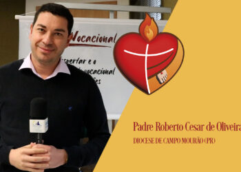 Vocação | Padre Roberto Cesar de Oliveira [Libras]